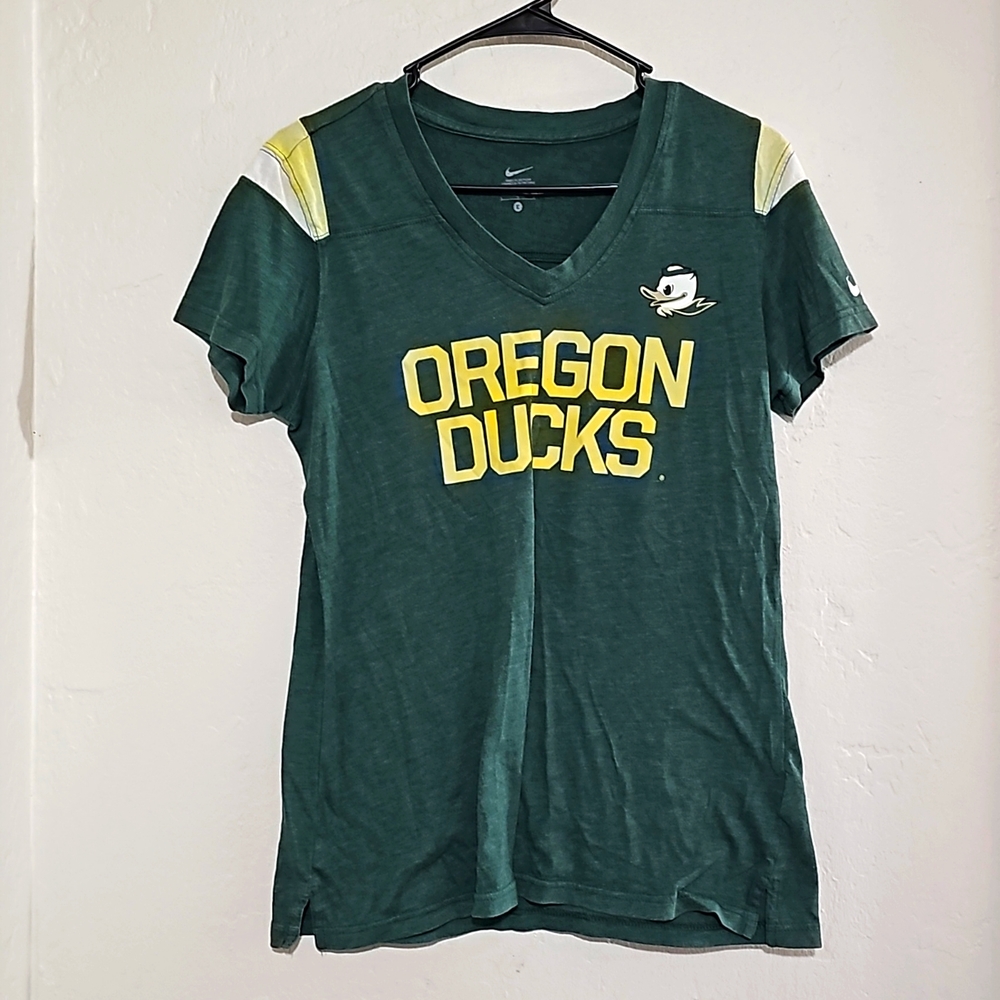 Nike Oregon Ducks Tee Size Large